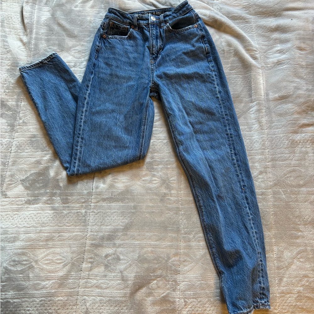American eagle mom jeans